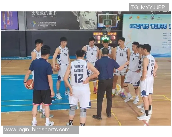 北京篮球队在篮球力量排行榜中荣登第三名展现强劲实力与团队协作 北京篮球队在篮球力量排行榜中荣登第三名展现强劲实力与团队协作